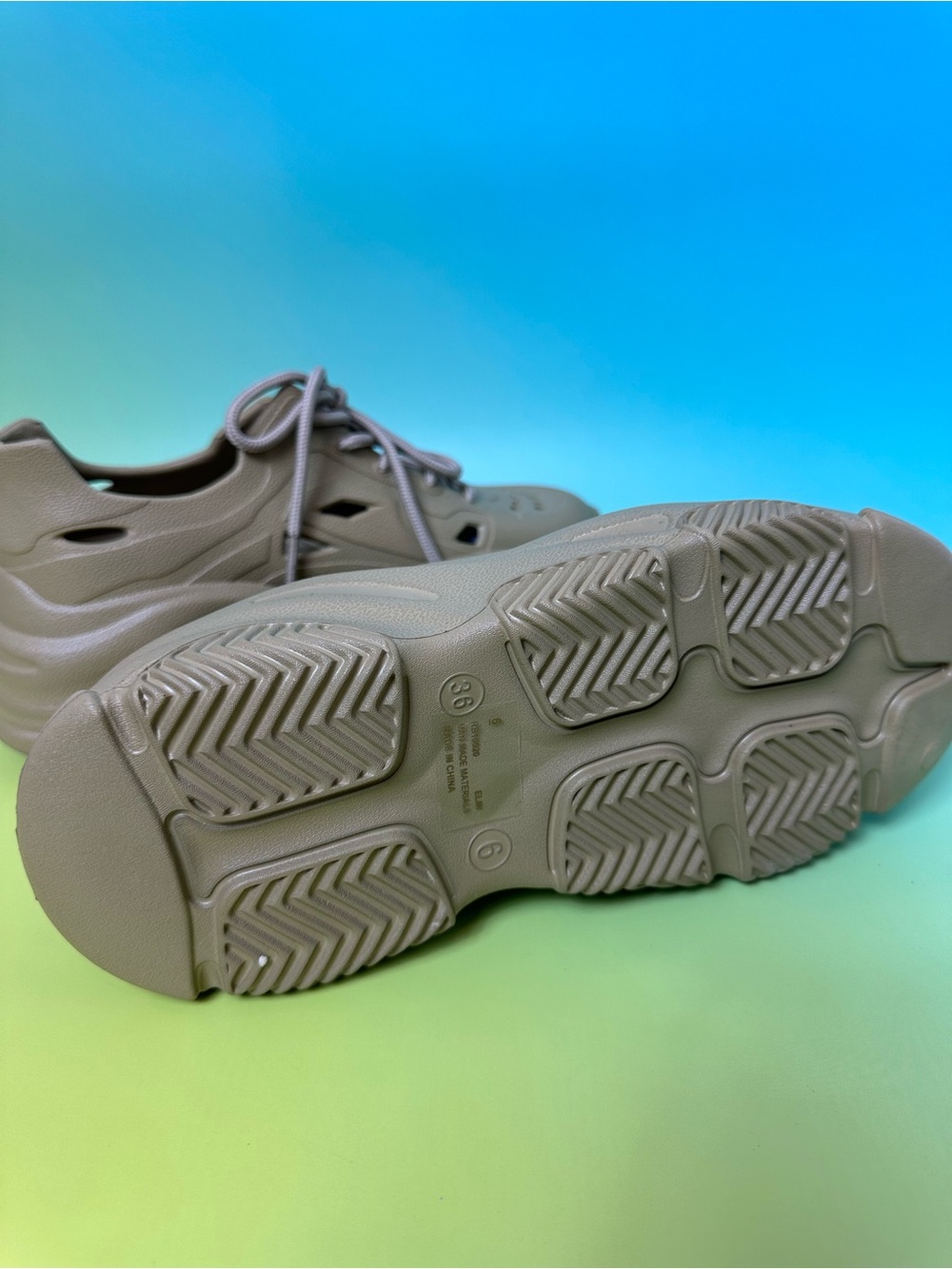 Cape Robbin Gold Chunky Sneaker Box Packaging - Picture 3 of 5